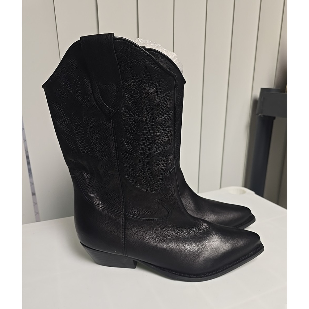 NWOB Marc Fisher Black Leather‎ Western Boots Womans Size 5.5 or Girls Size 4Y